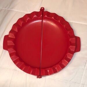 Pastry press , plastic like new 11” round